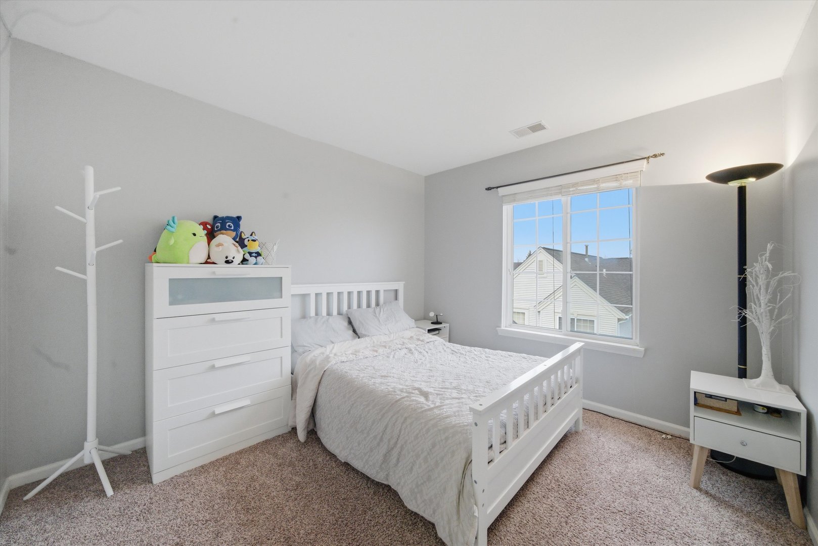 616 South Rosehall Lane, Unit 616 Round Lake, IL 60073 - Photo 16 of 29