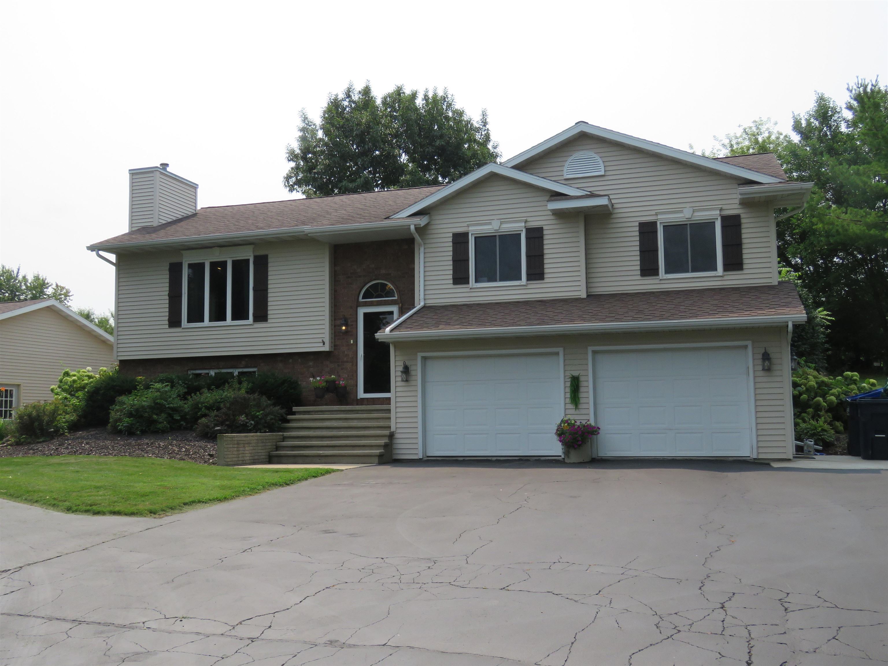 W8767 Niblick Road Beaver Dam, WI 53916 - Photo 1 of 25 Gallery Image 1