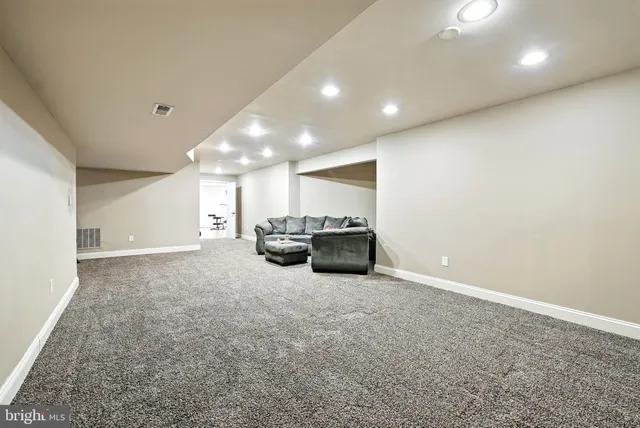 $1,100,000 | 5593 Tucson Court, Haymarket, VA 20169