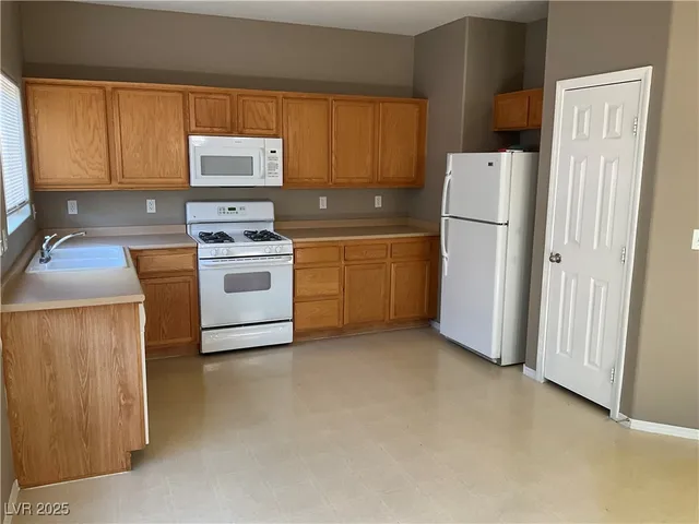 $1,750 | 6371 Pebblecreek Lodge Way, Las Vegas, NV 89148