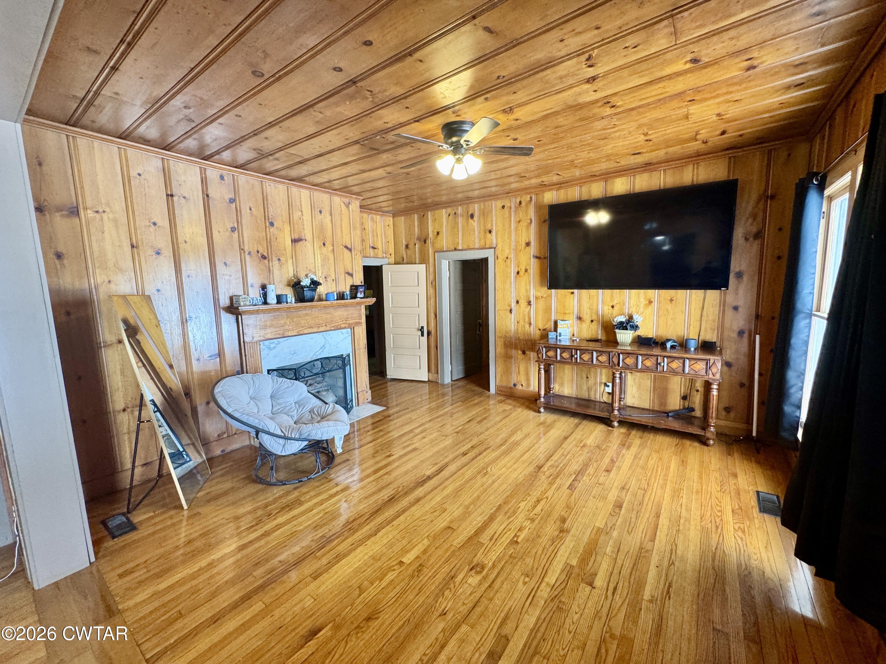 243 Eastend Street Ripley, TN 38063 - Photo 5 of 16 a spacious bathroom with a tub and shower