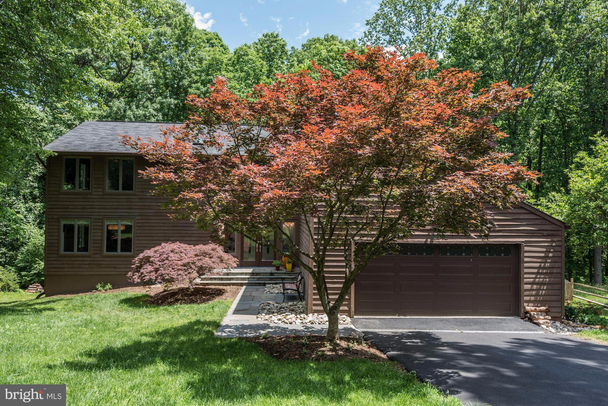 10718 Cross School Road Reston, VA 20191 - Photo 1 of 30 Exterior (Front)