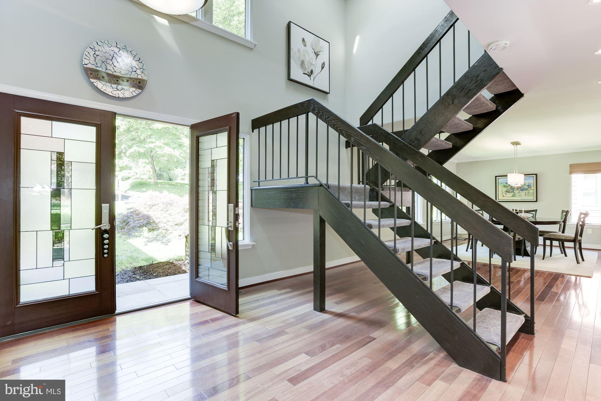 10718 Cross School Road Reston, VA 20191 - Photo 2 of 30 Interior (General)