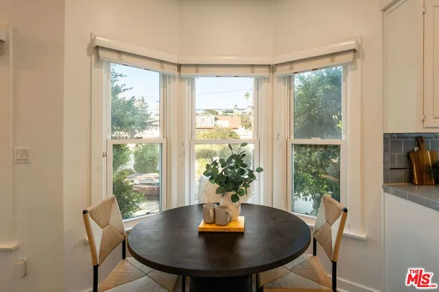 $8,975 | 2622 2nd Street, Unit 2, Santa Monica, CA 90405