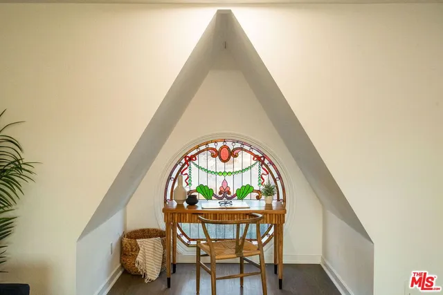 $8,975 | 2622 2nd Street, Unit 2, Santa Monica, CA 90405