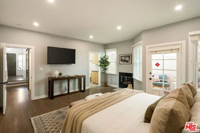 $8,975 | 2622 2nd Street, Unit 2, Santa Monica, CA 90405