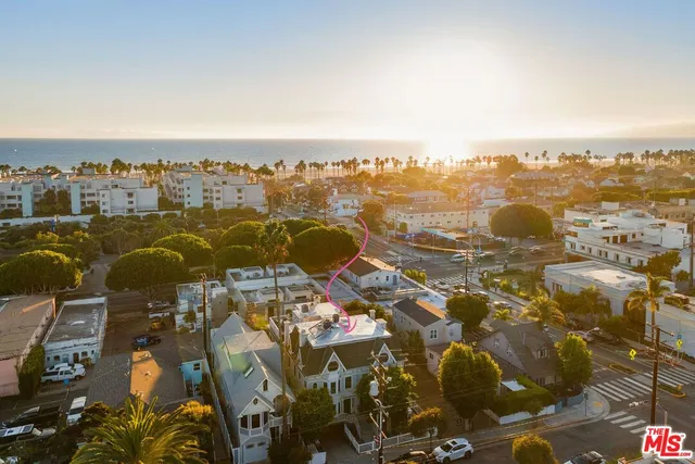 $8,975 | 2622 2nd Street, Unit 2, Santa Monica, CA 90405