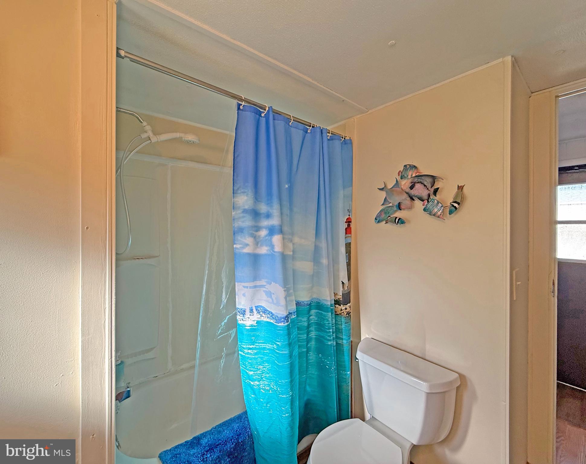 29 Baybreeze Road, Unit C27 Rehoboth Beach, DE 19971 - Photo 15 of 26 Tub/Shower