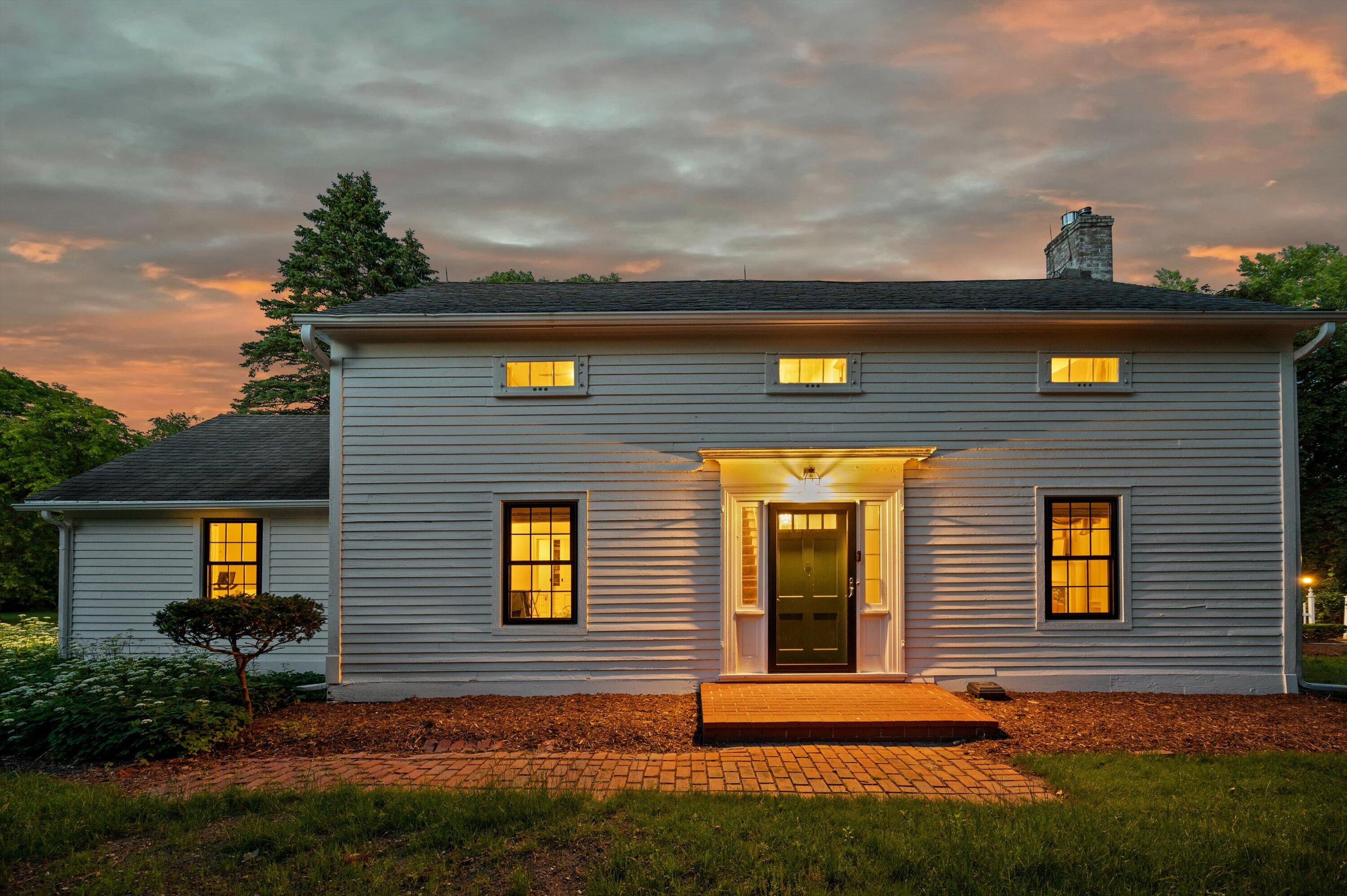 12112 North Wauwatosa Road Mequon, WI 53092 - Photo 4 of 72 12112 N Wauwatosa Rd, Mequon, WI 53097