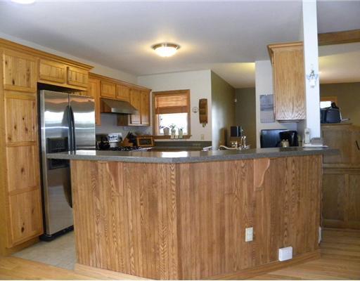 43 Simpsons Beach Road Auburn, ME 04210 - Photo 9 of 29 Kitchen.