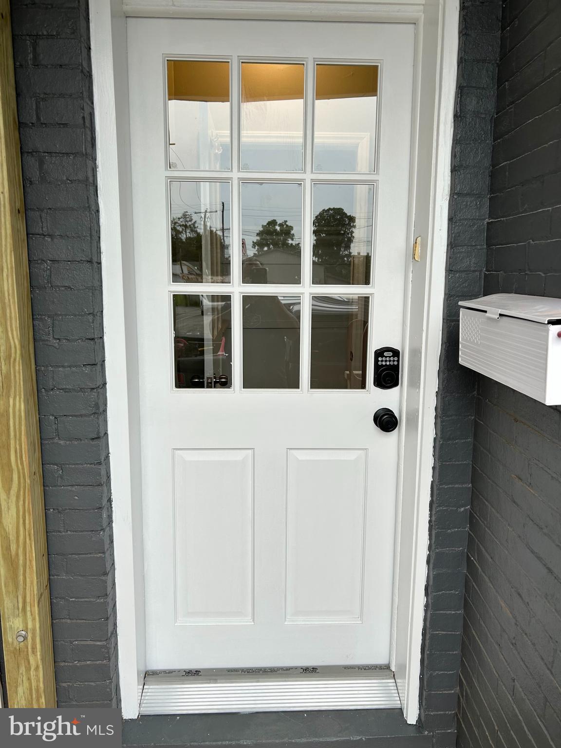 112 Locust Street Hanover, PA 17331 - Photo 7 of 45 NEW MAILBOX