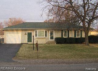 2725 Frembes Road Waterford, MI 48329 - Photo 1 of 24