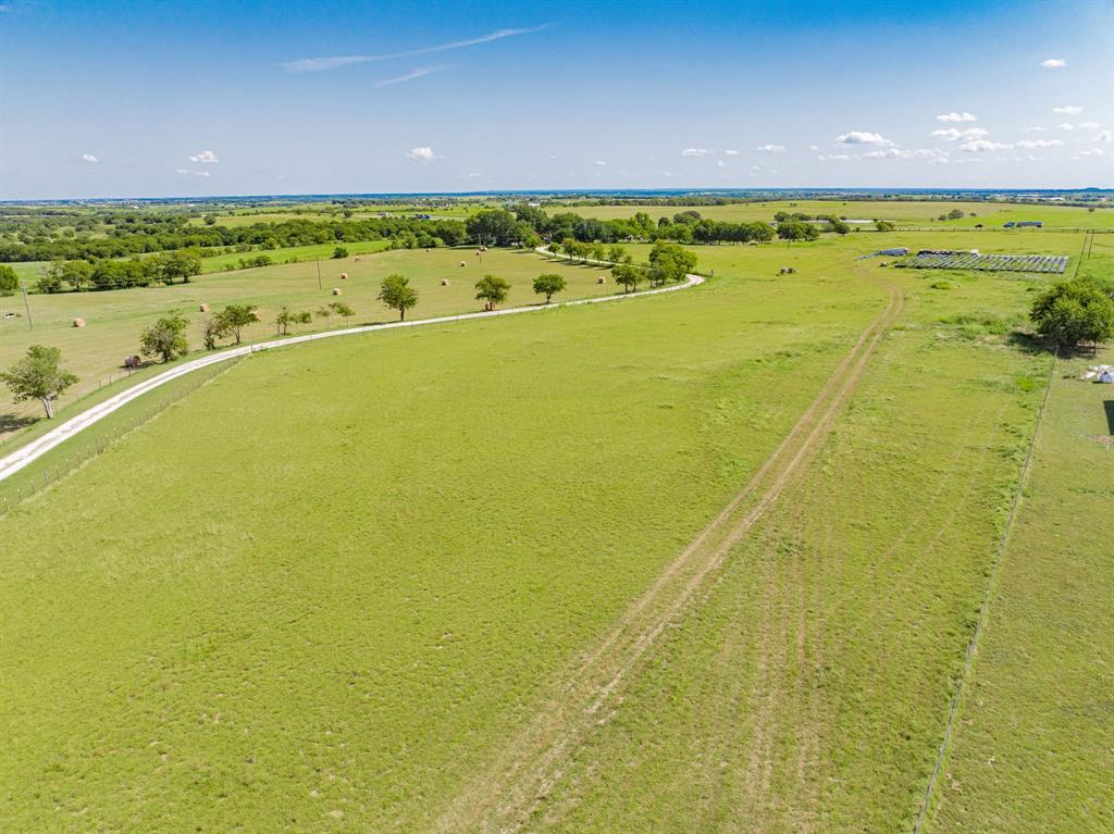 One Hcr-4141 Itasca, TX 76055 - Photo 16 of 20 a view of an ocean from a balcony