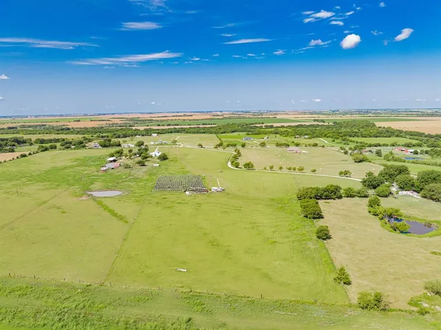 a view of an ocean view