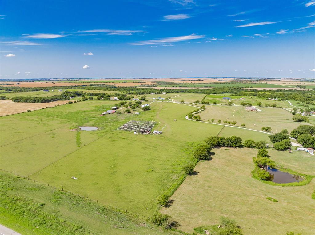 One Hcr-4141 Itasca, TX 76055 - Photo 8 of 20 a view of an ocean view