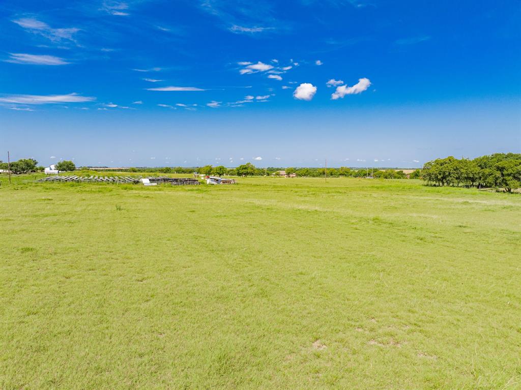 One Hcr-4141 Itasca, TX 76055 - Photo 9 of 20 a view of an ocean