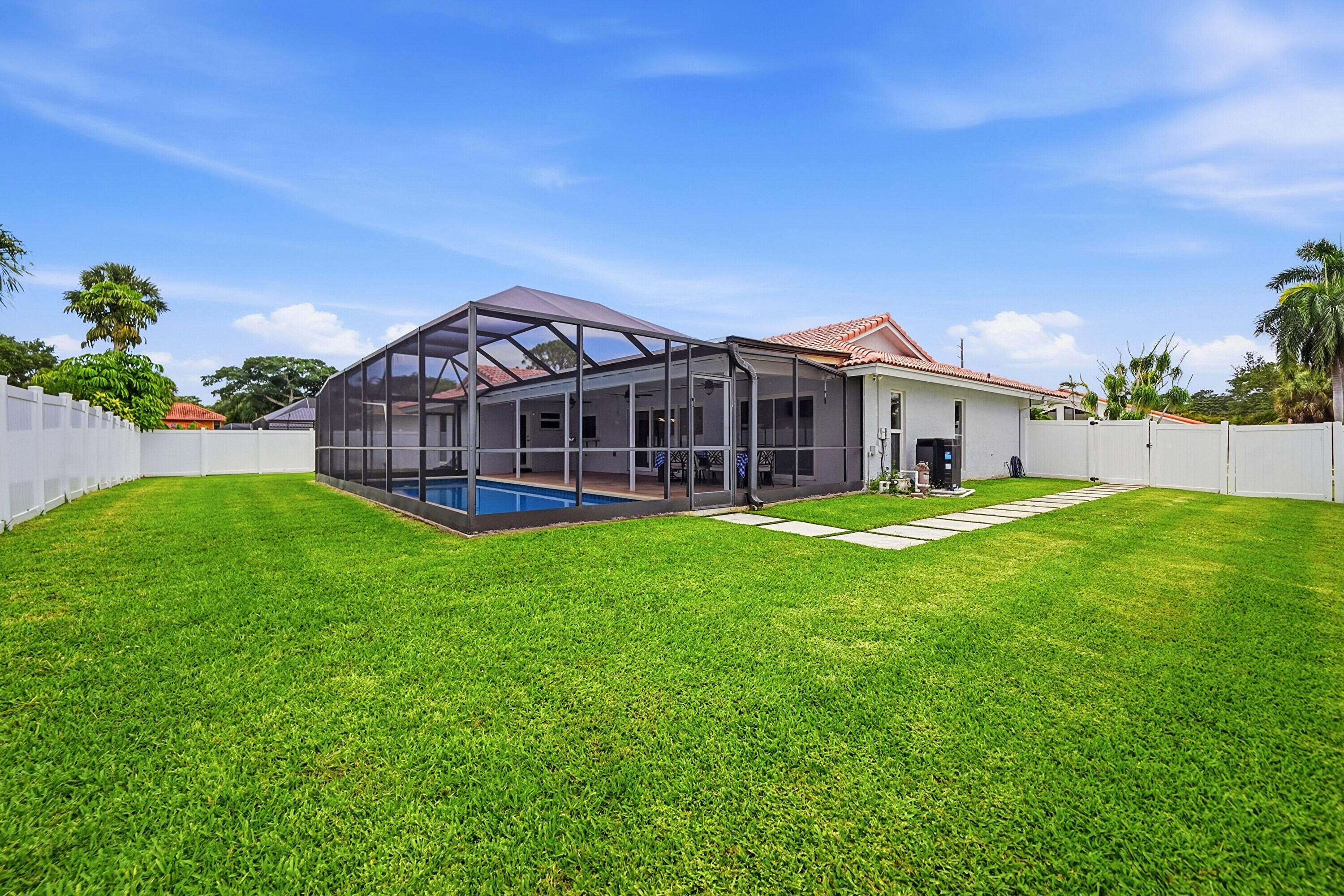 398 Northwest 22nd Avenue Boca Raton, FL 33486 - Photo 36 of 64 Backyard