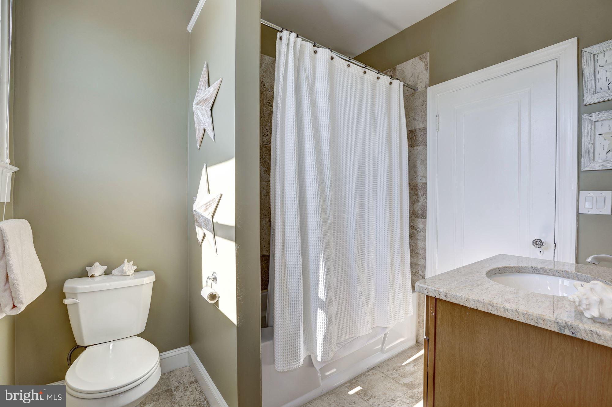 1409 Decatur Street Northwest Washington, DC 20011 - Photo 17 of 29 Bath