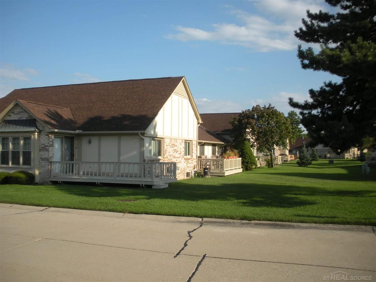 42663 Cedar Ridge Drive Clinton Township, MI 48038 - Photo 14 of 20 31335420-13.JPG