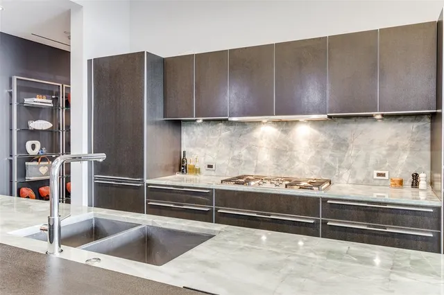 $4,800 | 1717 Arts Plaza, Unit 1810, Dallas, TX 75201