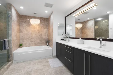 $850,000 | 1201 South Prairie Avenue, Unit 3605, Chicago, IL 60605