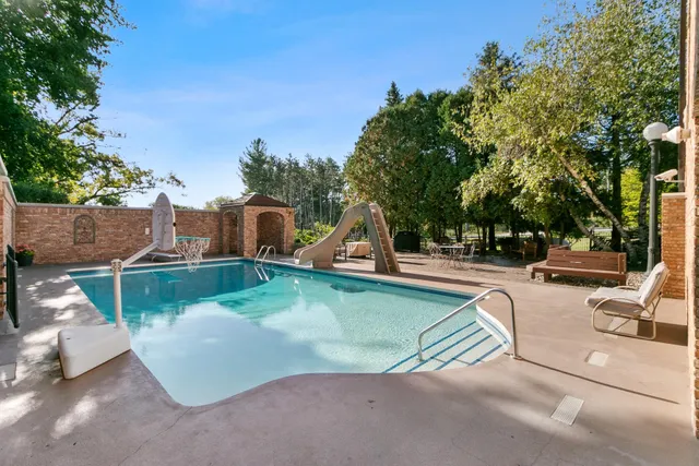 $1,199,900 | N1514 18th Road, Dalton, WI 53926