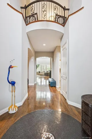 a view of livingroom with furniture