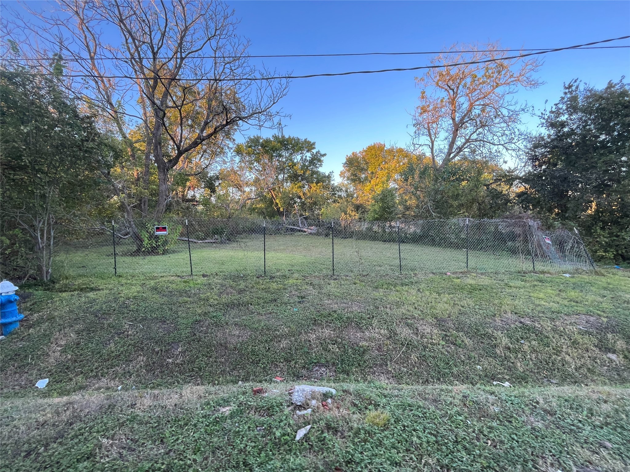 4605 Baton Rouge Street Houston, TX 77028 - Photo 4 of 6 a view of a backyard