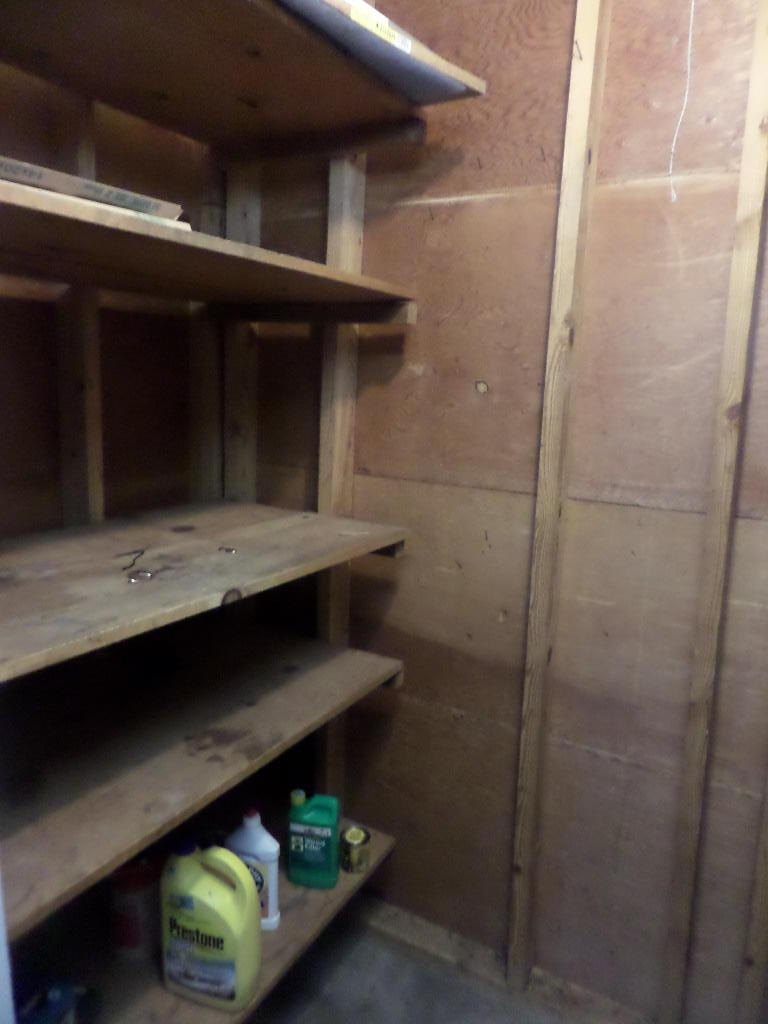 111 Wayside Road Oak Ridge, TN 37830 - Photo 18 of 22 Carport Storage Shed