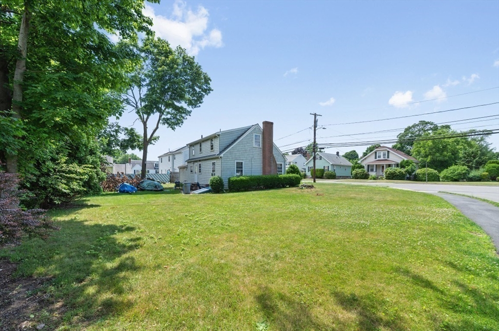 111 Warren Street Waltham, MA 02453 - Photo 4 of 42