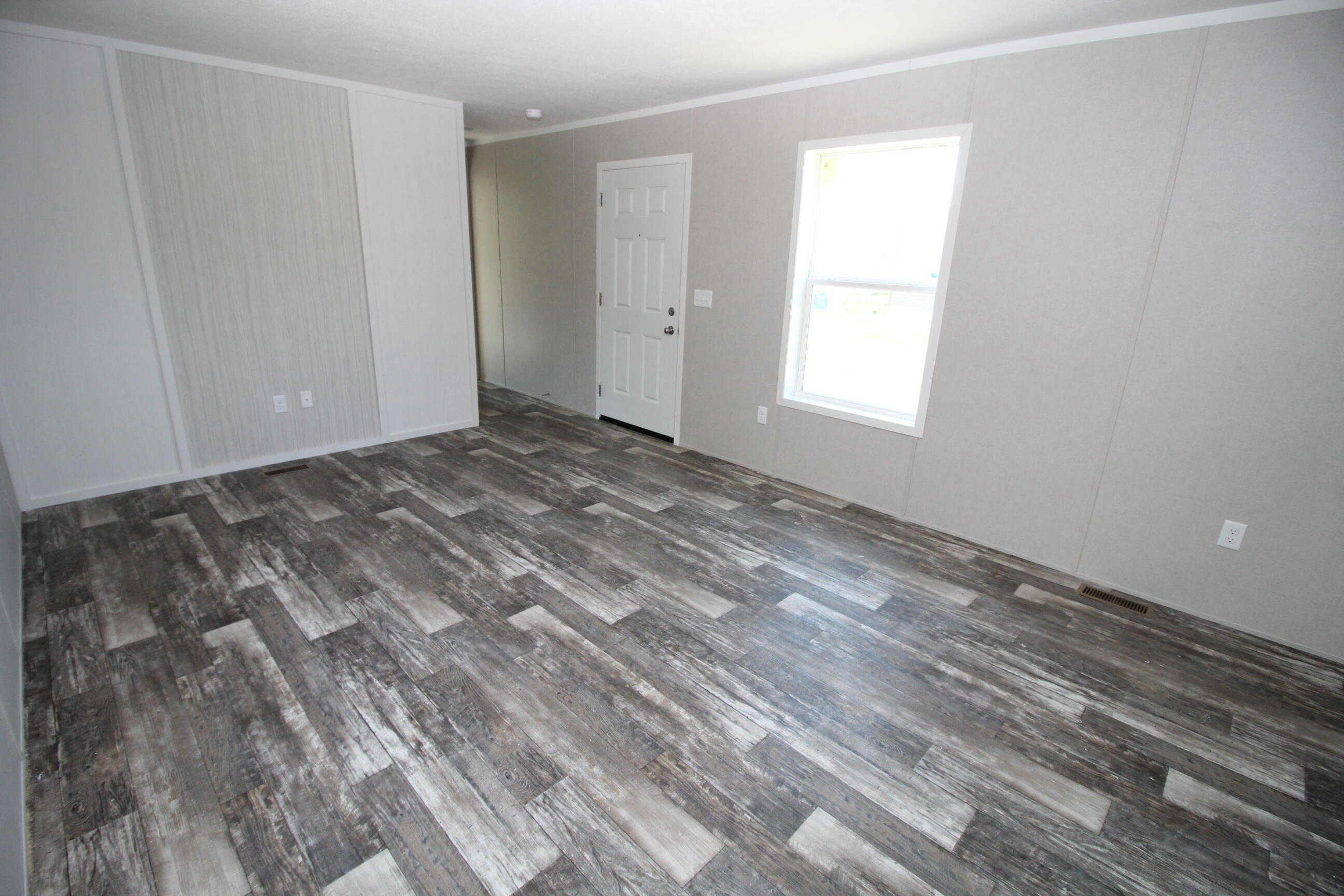 6 Fall Drive Farmingdale, ME 04344 - Photo 7 of 25 6.Living Room