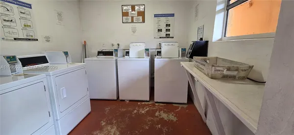 $1,900 | 3800 Southwest 102nd Avenue, Unit 108, Miami, FL 33165