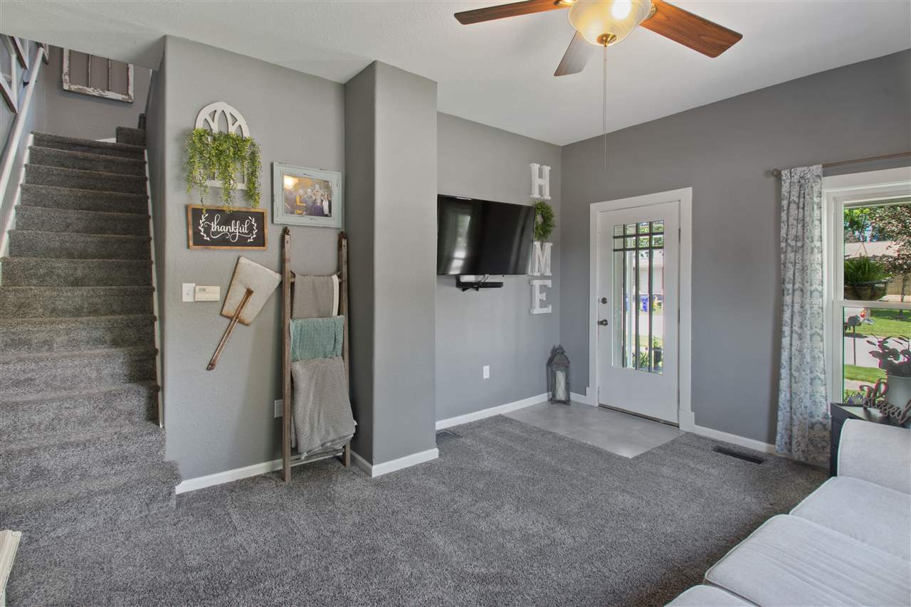 801 3rd Street Kalona, IA 52247 - Photo 5 of 26 Gallery Image 5