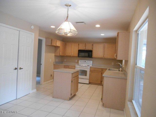 1257 Winding Meadows Road Rockledge, FL 32955 - Photo 7 of 20 Kitchen