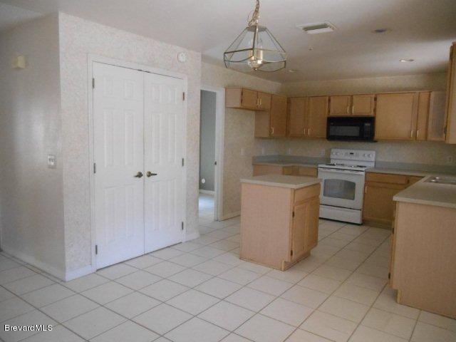 1257 Winding Meadows Road Rockledge, FL 32955 - Photo 8 of 20 Kitchen & Dining Area