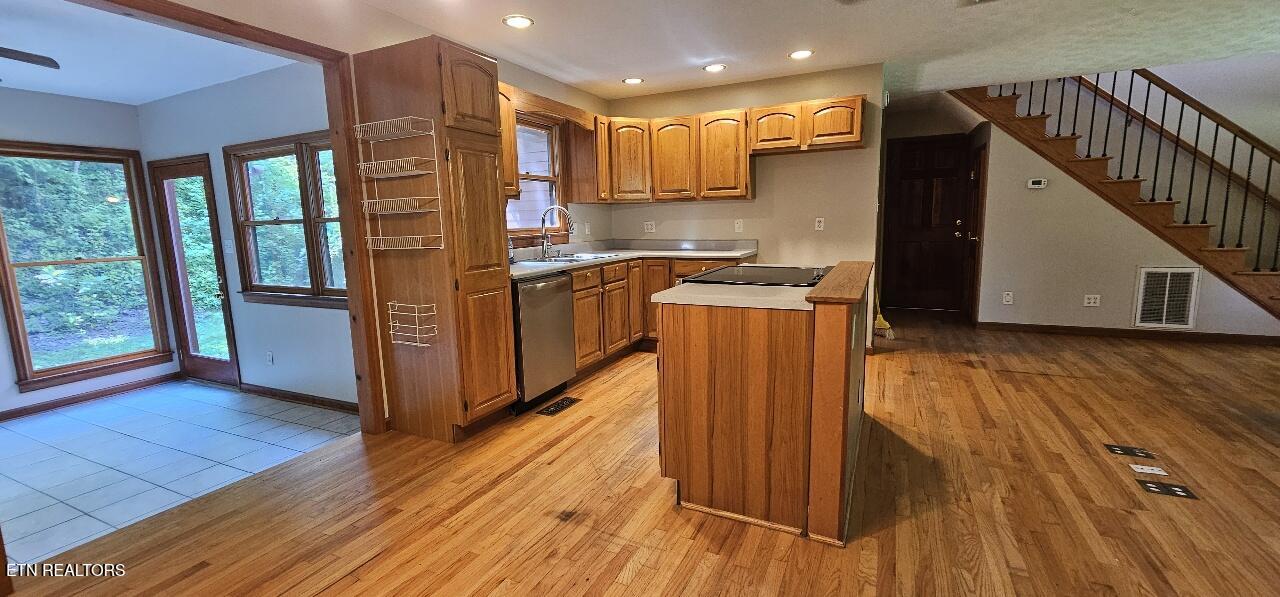 360 Front Street Luttrell, TN 37779 - Photo 6 of 53 Kitchen into sunroom