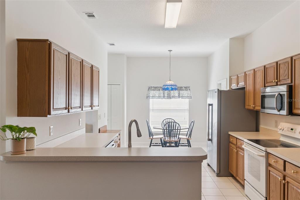 1094 Golf Point Loop Apopka, FL 32712 - Photo 6 of 30