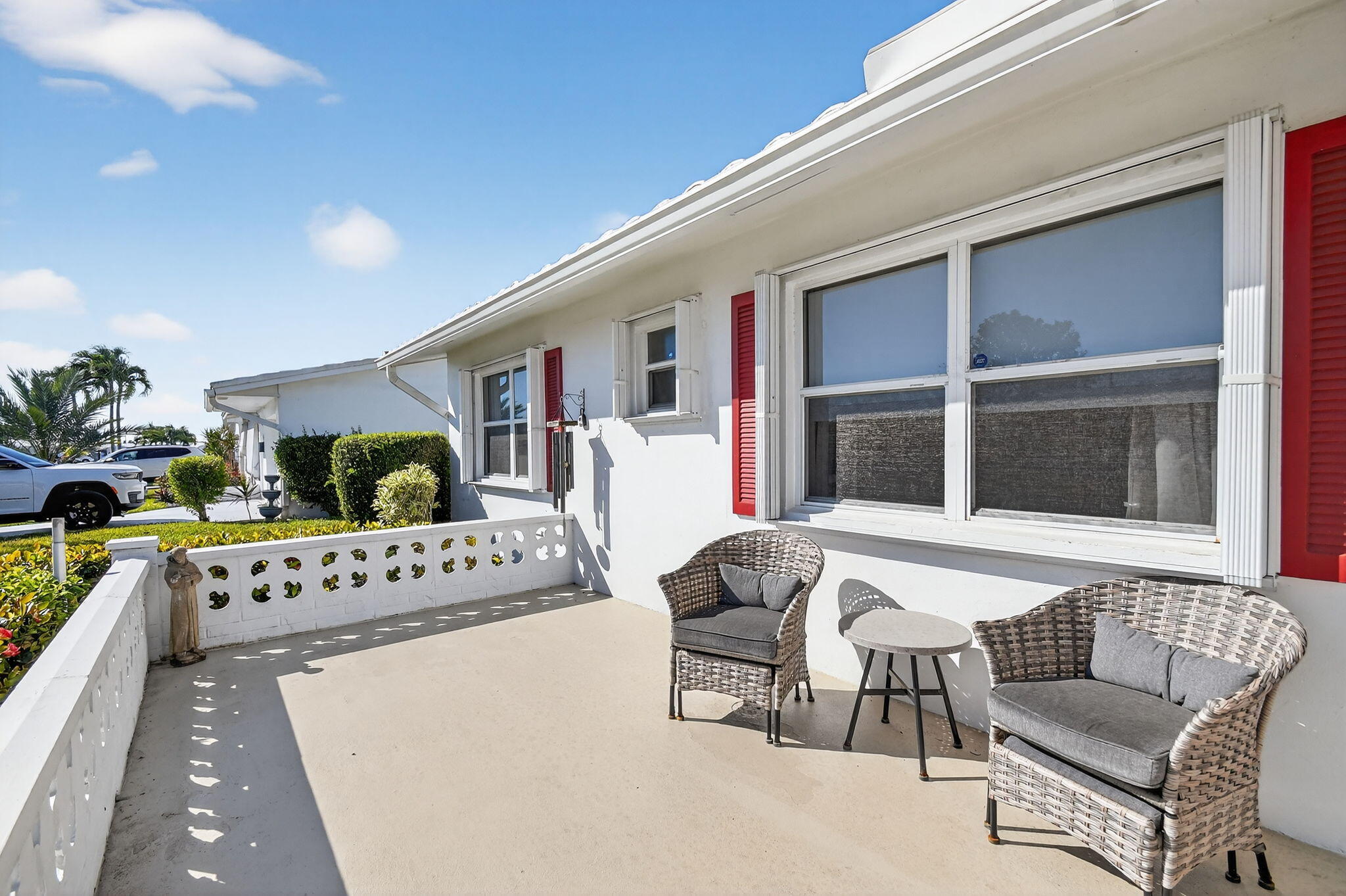 105 Southwest 9th Street Boynton Beach, FL 33426 - Photo 9 of 60 9-web-or-mls-DSC_8806