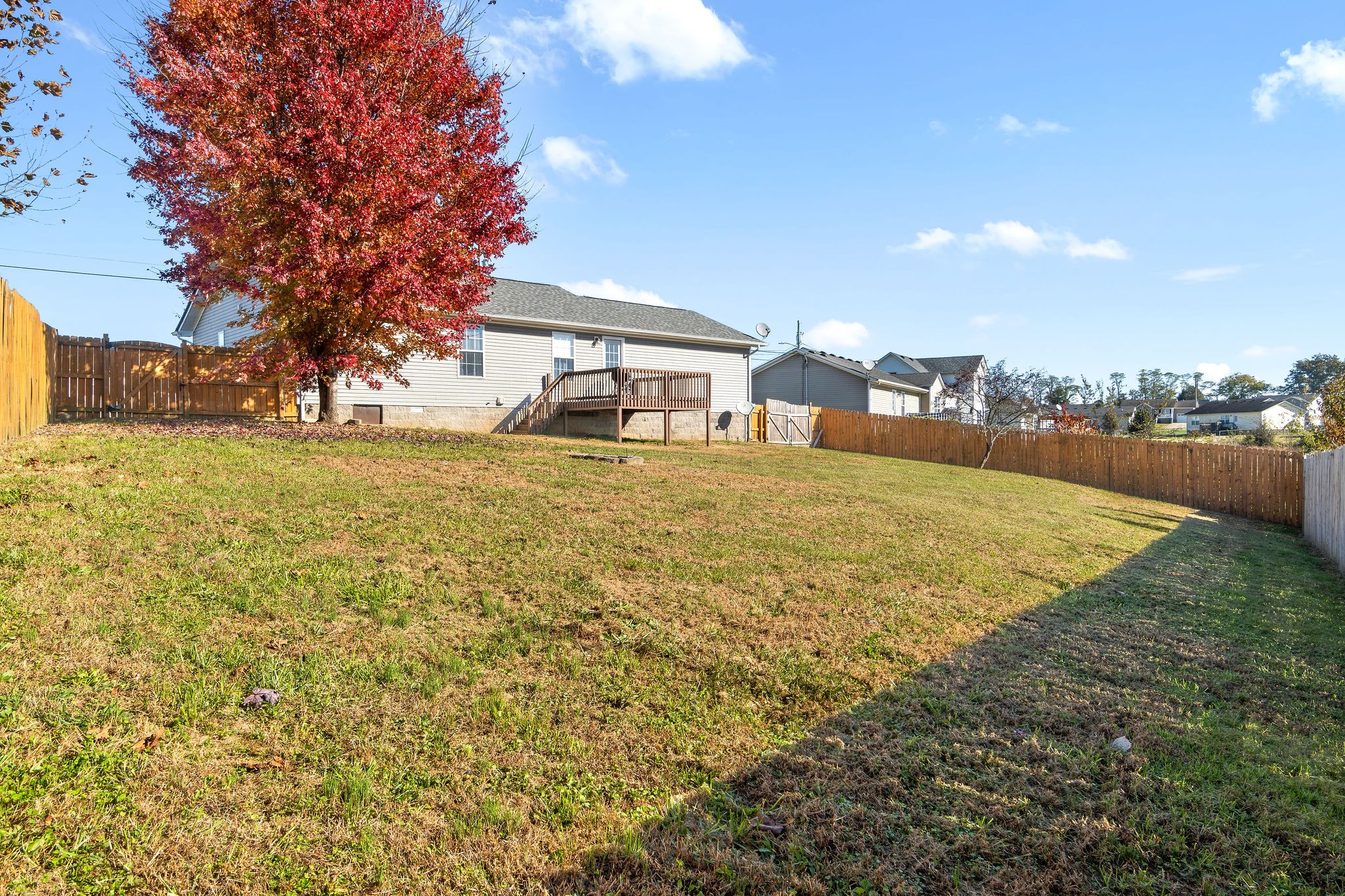 423 Filmore Road Oak Grove, KY 42262 - Photo 24 of 29 a view of a yard with a house