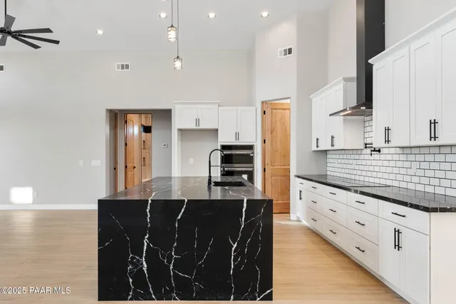 $779,000 | 15860 East Broken Bit Road, Mayer, AZ 86333