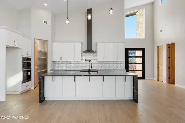 $769,000 | 15860 East Broken Bit Road, Mayer, AZ 86333