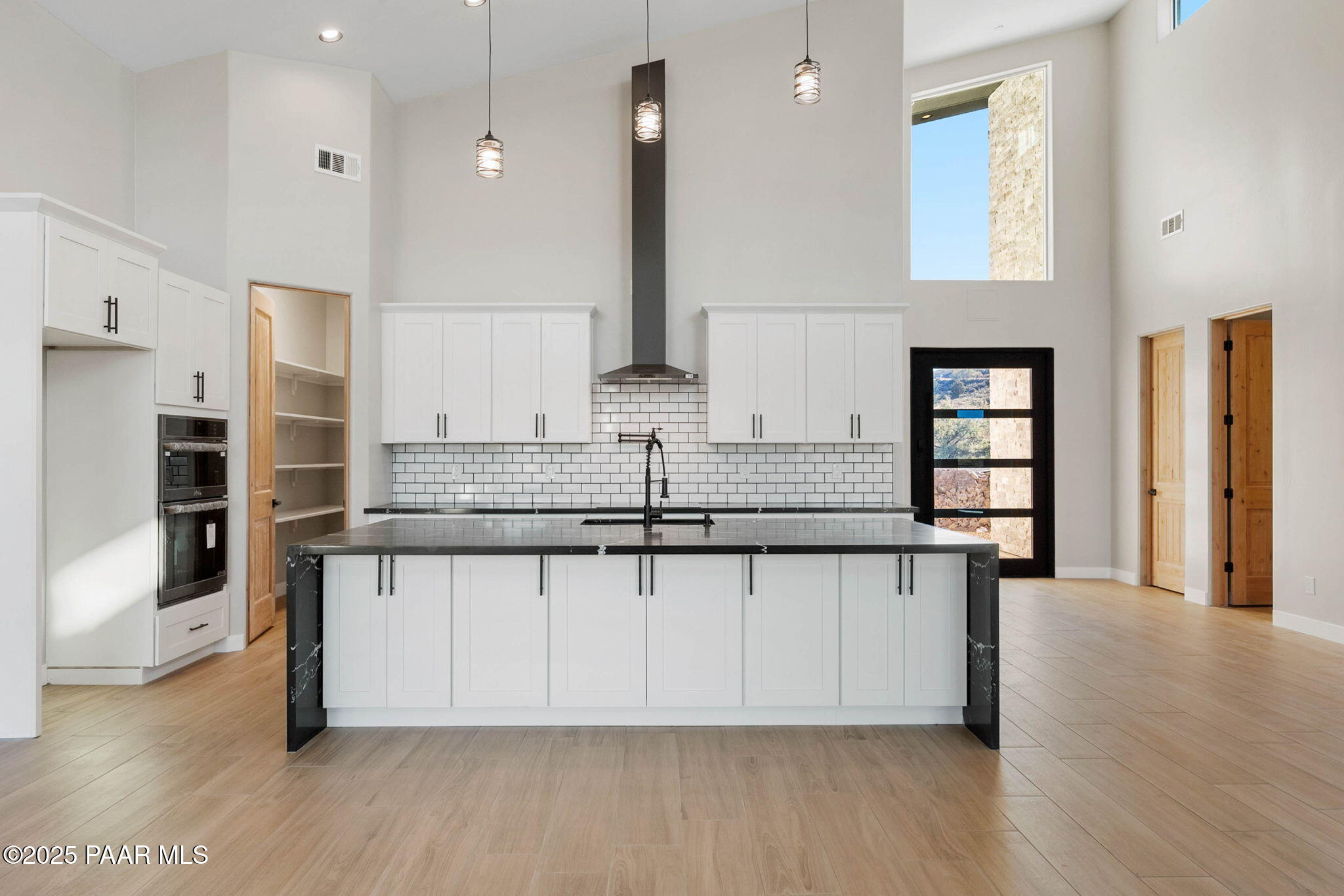 15860 East Broken Bit Road Mayer, AZ 86333 - Photo 12 of 41 12-Kitchen (2) (2)