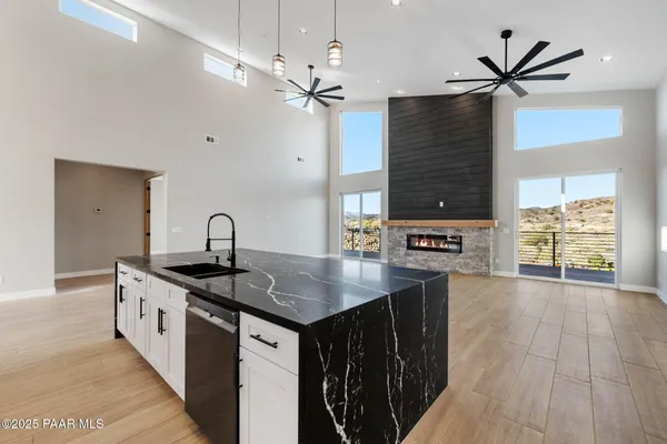 $769,000 | 15860 East Broken Bit Road, Mayer, AZ 86333