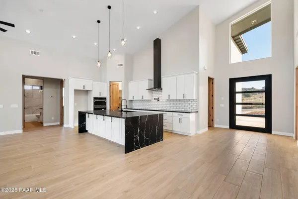 $769,000 | 15860 East Broken Bit Road, Mayer, AZ 86333