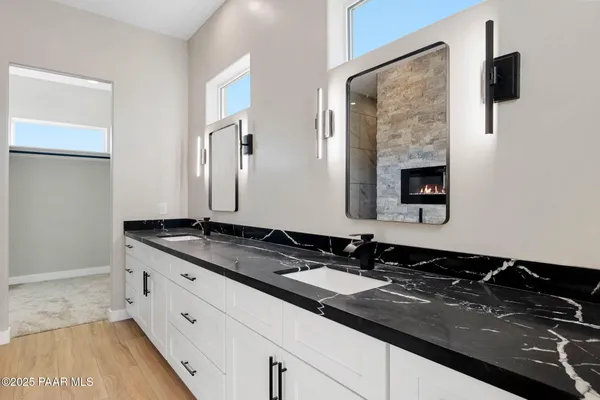 $769,000 | 15860 East Broken Bit Road, Mayer, AZ 86333