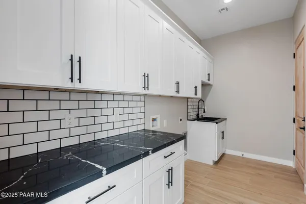 $769,000 | 15860 East Broken Bit Road, Mayer, AZ 86333