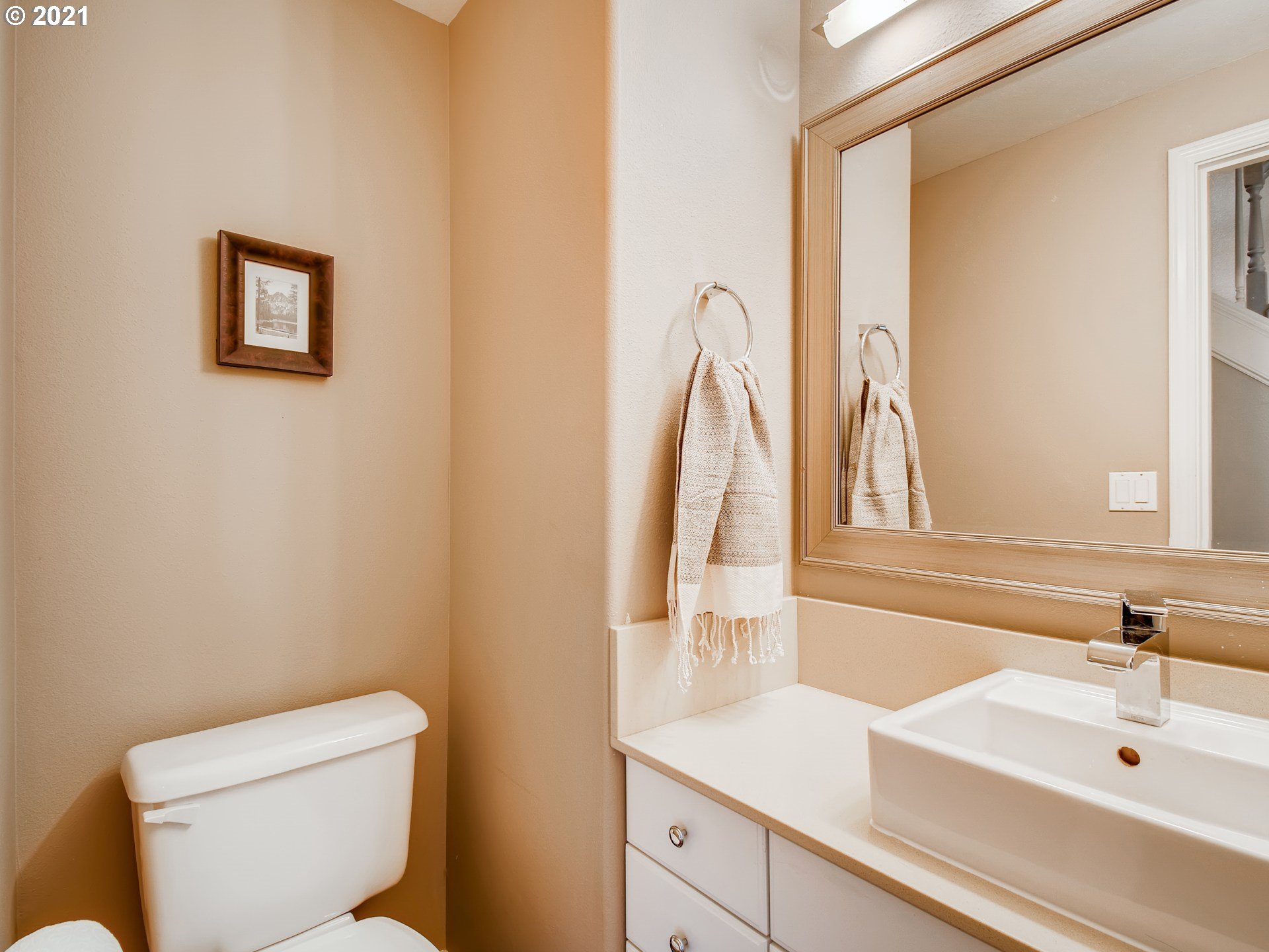 148 Southwest Hamilton Street Portland, OR 97239 - Photo 13 of 32 Gallery Image 13