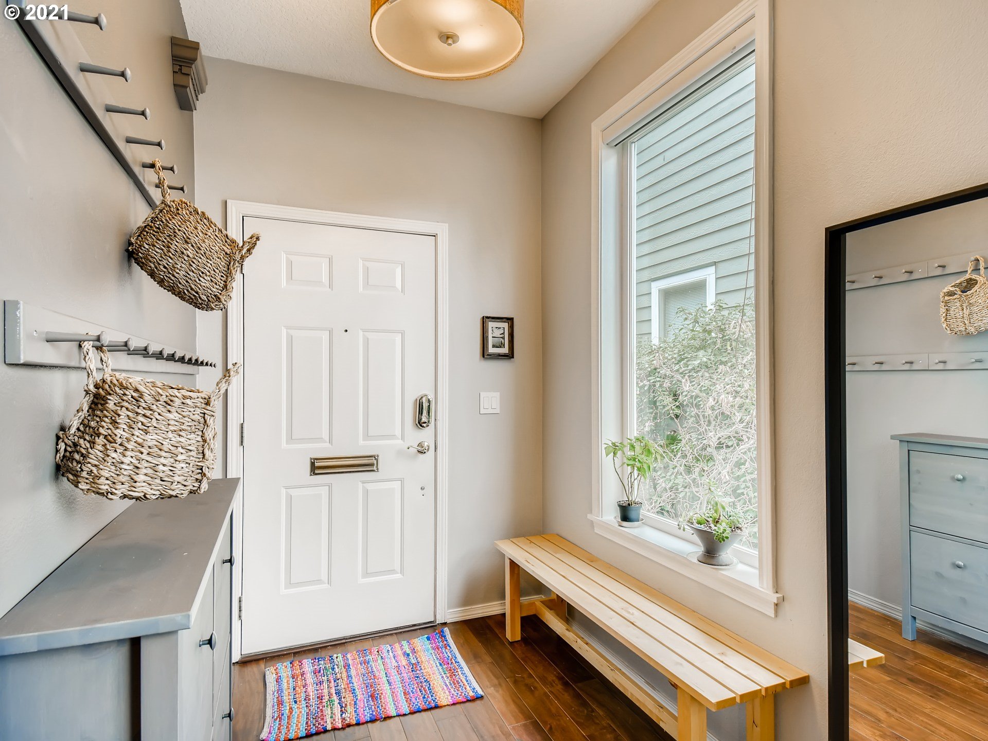 148 Southwest Hamilton Street Portland, OR 97239 - Photo 3 of 32 Gallery Image 3
