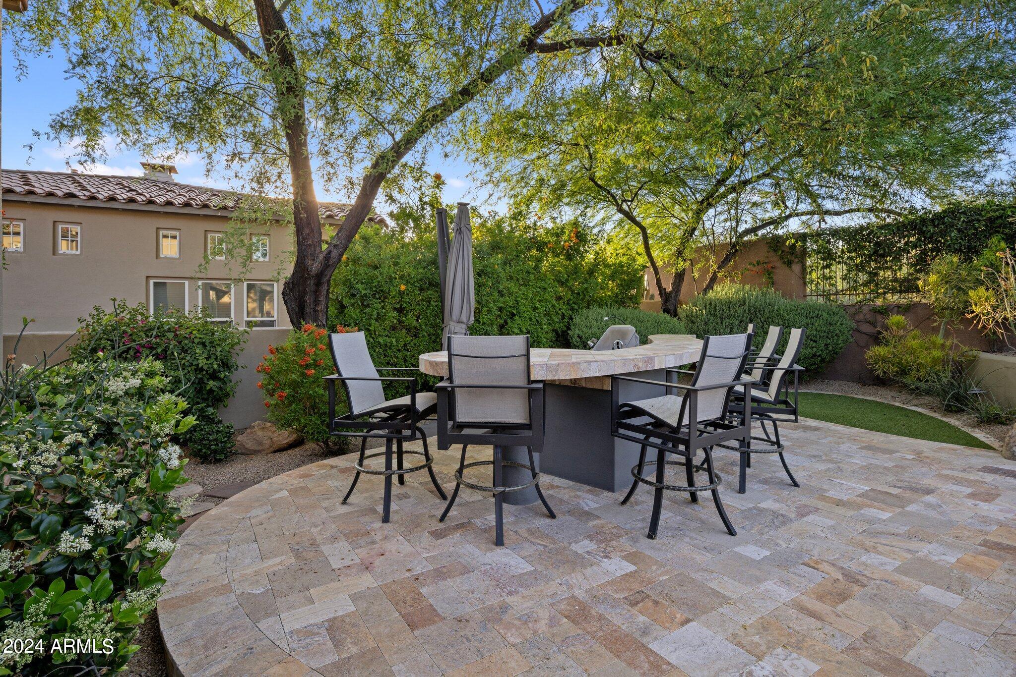 9528 East Mountain Spring Road Scottsdale, AZ 85255 - Photo 37 of 41 Outdoor dining