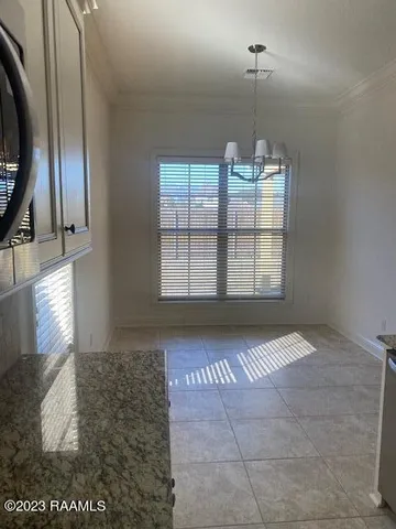 $1,850 | 112 Sugarcreek Drive, Youngsville, LA 70592